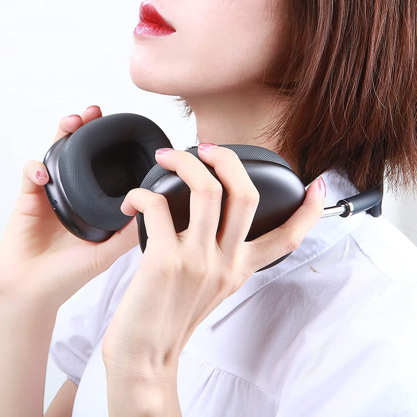 Apple AirPods Max Wireless Over-Ear Headphones, Pro-Level Active Noise Cancellation, Transparency Mode, Personalized Spatial Audio, USB-C Charging, Bluetooth Headphones for iPhone black and white colours