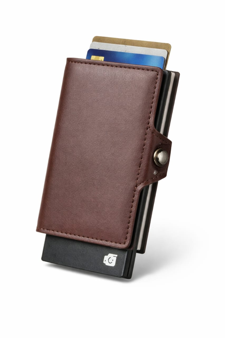 Credit Card Holder for Men/women (Genuine quality)