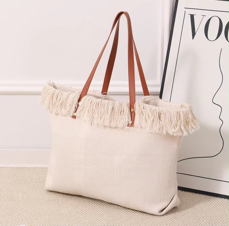 Women’s Fringe Tote Bag – Stylish Everyday Shoulder Bag