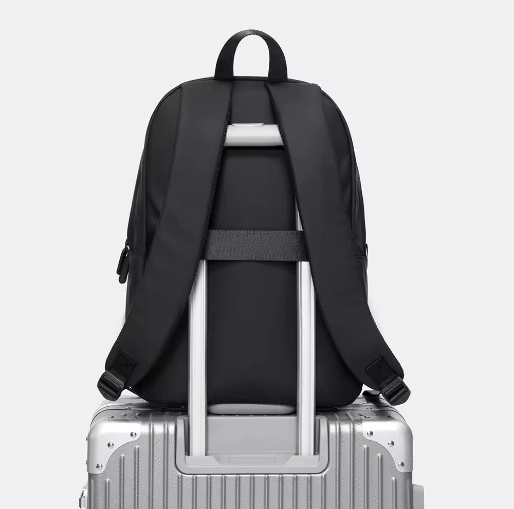 Smooth Finish Everyday Backpack bag
