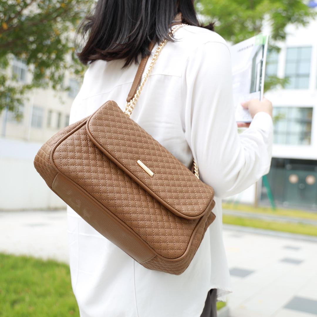 Women’s Quilted Shoulder Bag & Matching Clutch Set